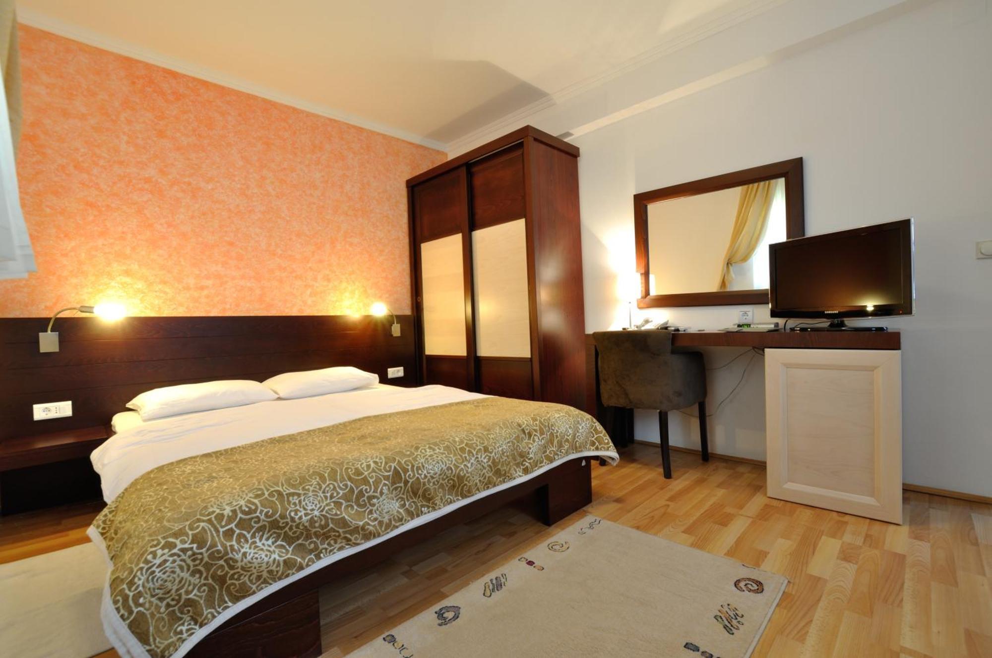Vila Duric - Ex Hotel Duric Petrovac Extérieur photo