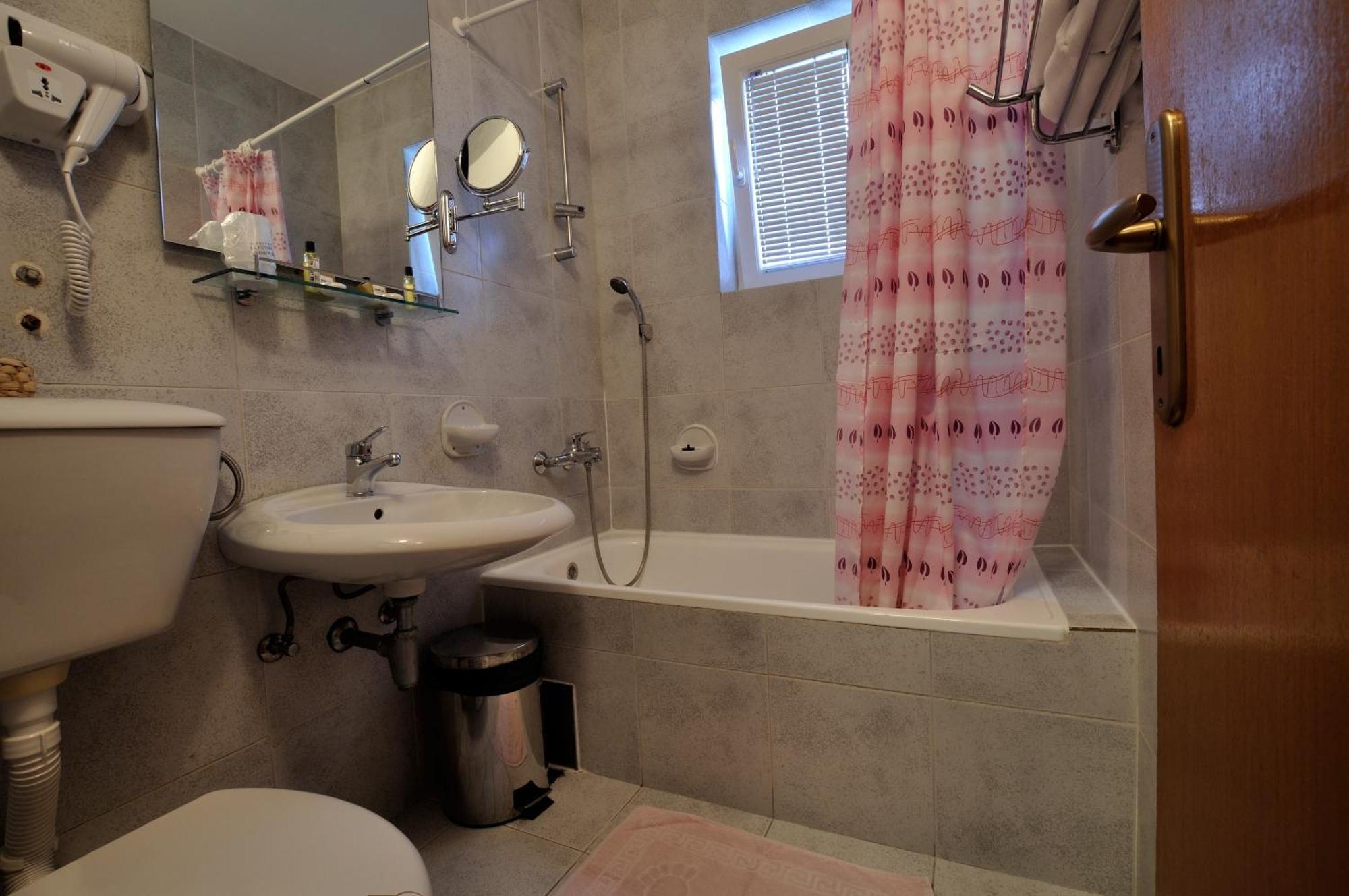 Vila Duric - Ex Hotel Duric Petrovac Chambre photo