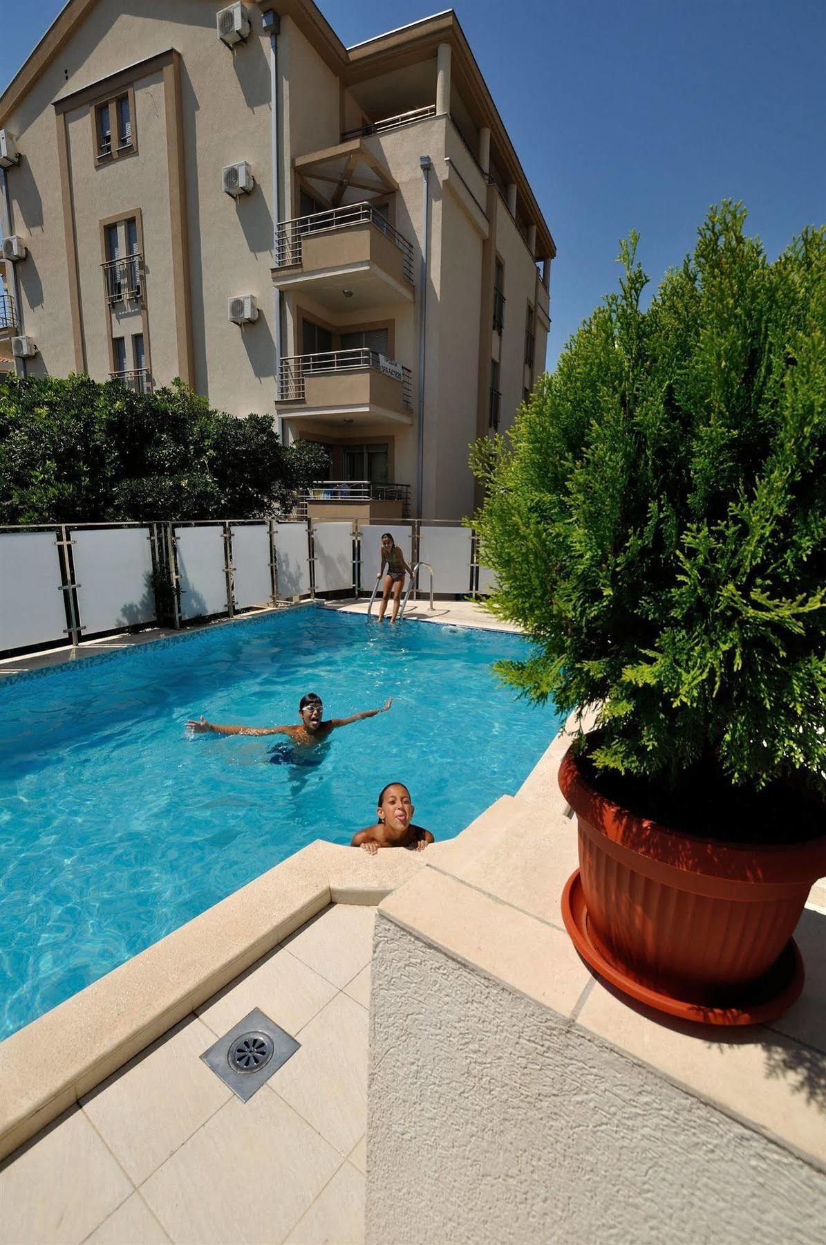 Vila Duric - Ex Hotel Duric Petrovac Extérieur photo