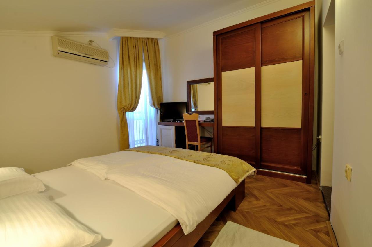 Vila Duric - Ex Hotel Duric Petrovac Chambre photo